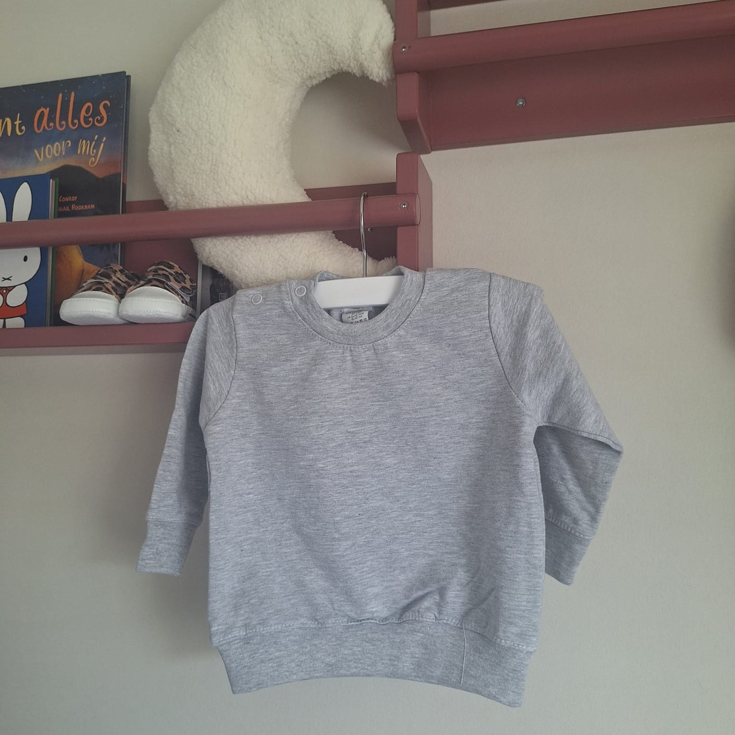 Sweater grijs met personalisering