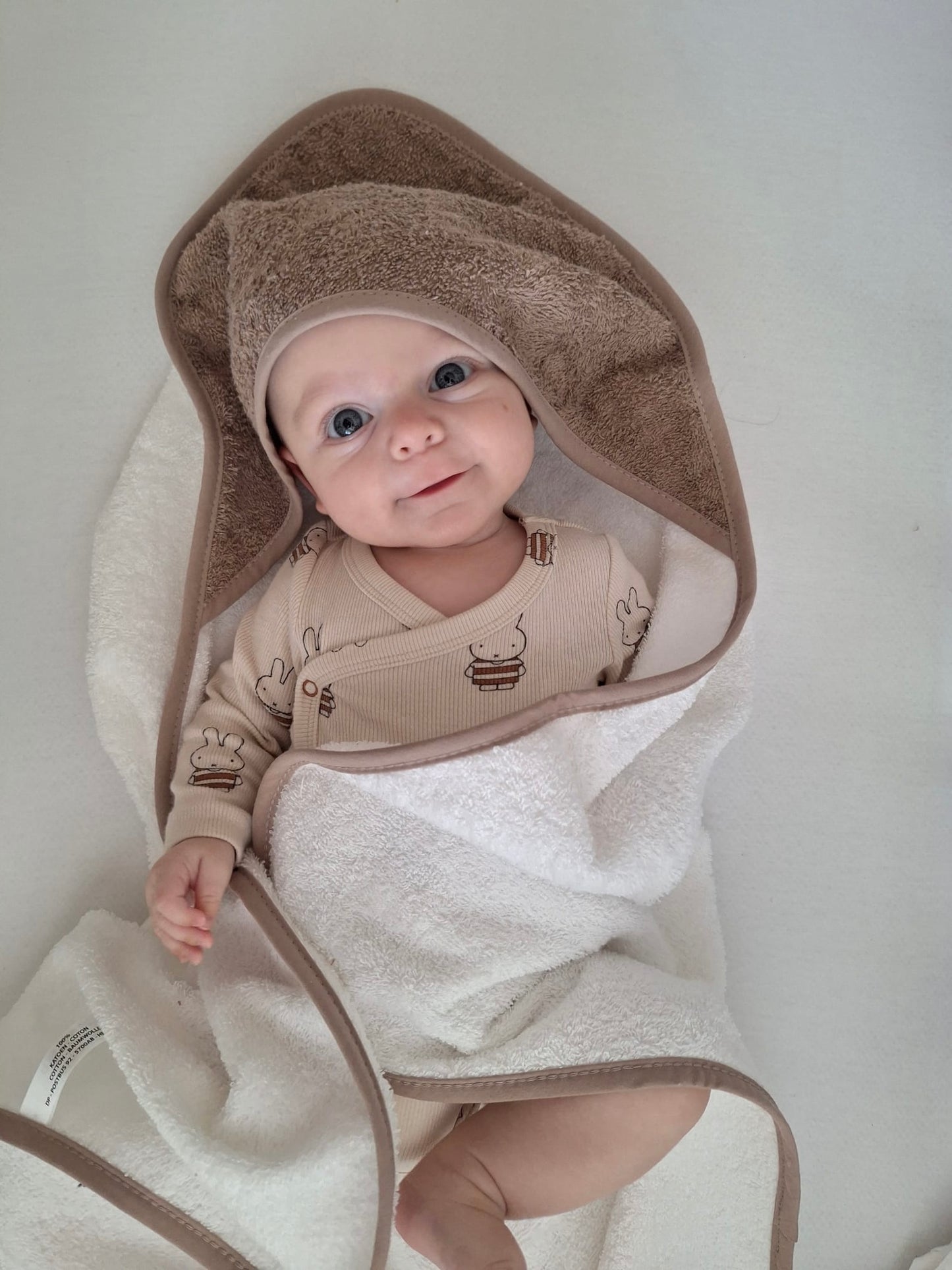 Badcape met personalisering (kleur taupe)